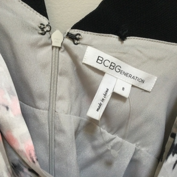 BCBGeneration dress size 8 - Picture 6 of 12